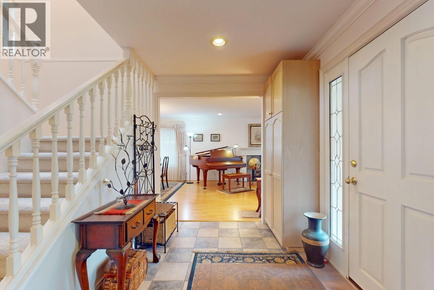 1926 W 62nd Avenue, Vancouver, British Columbia  V6P 2G6 - Photo 3 - R3057659