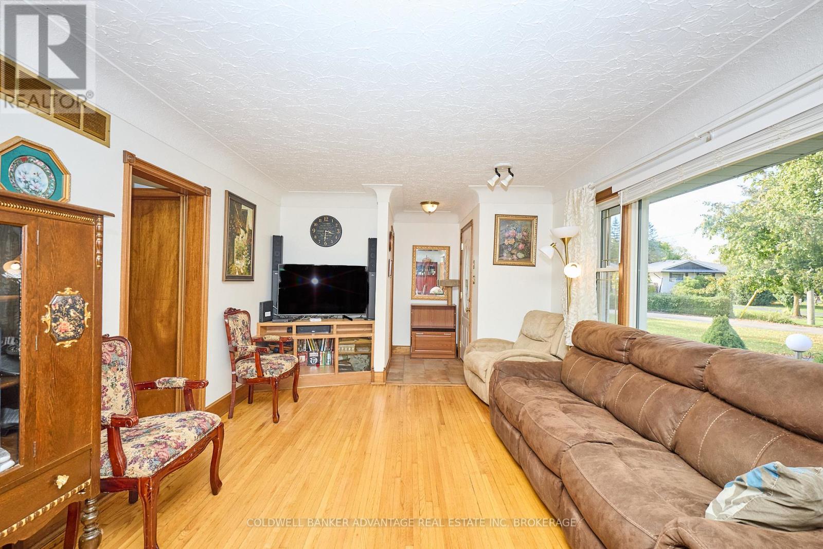 73 Lindel Crescent, Welland, Ontario  L3C 3S2 - Photo 25 - X12457861