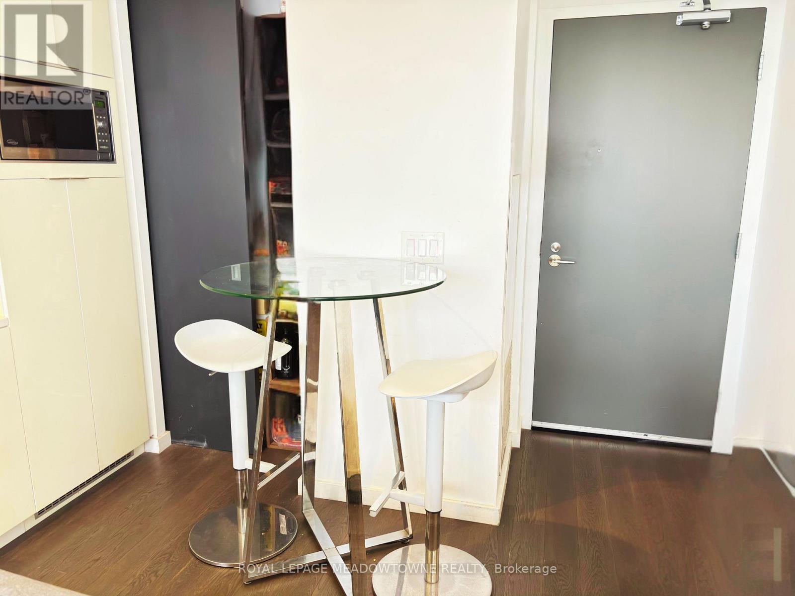 2104 - 170 Bayview Avenue, Toronto, Ontario  M5A 0M4 - Photo 5 - C12457847