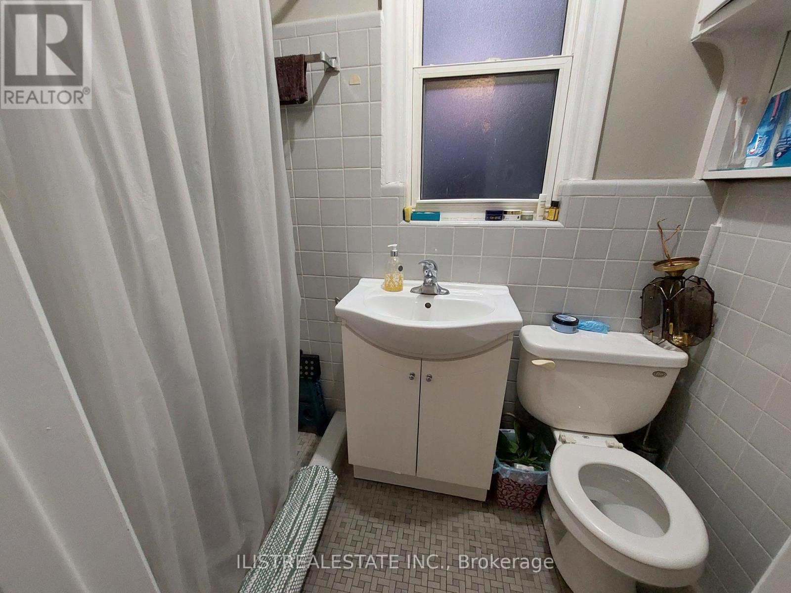 Main And Upper - 48 Lozoway Drive, Toronto, Ontario  M1K 2Y6 - Photo 11 - E12457864