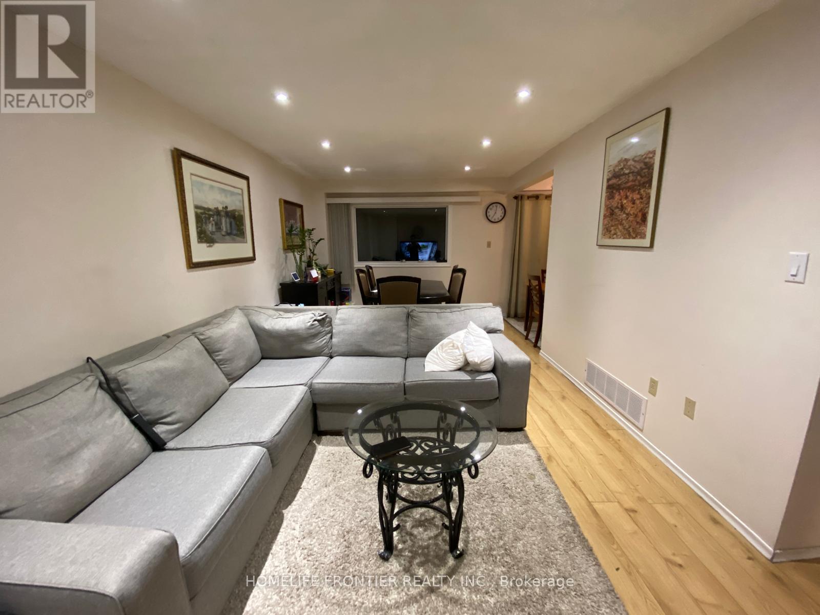 32 Bradworthy Court, Toronto, Ontario  M1B 2S7 - Photo 2 - E12457868