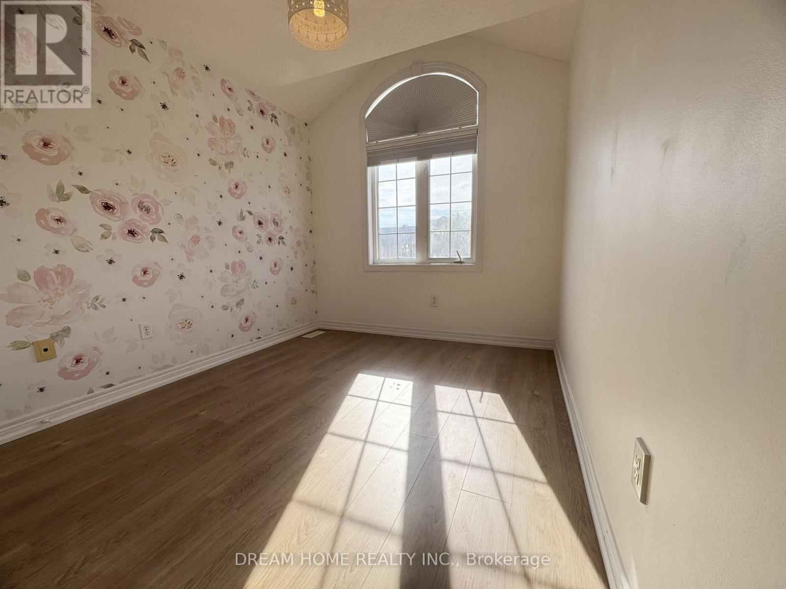 110 Autumn Hill Boulevard, Vaughan, Ontario  L4J 8Z1 - Photo 14 - N12457859