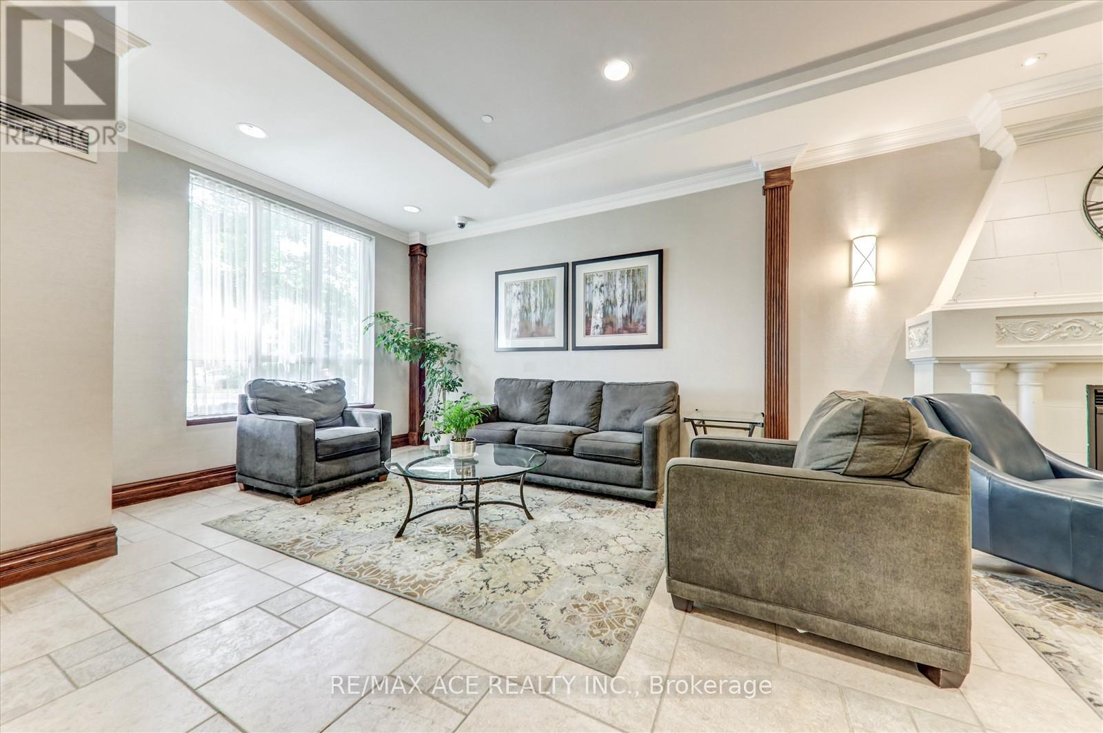 1803 - 2545 Erin Centre Boulevard, Mississauga, Ontario  L5M 6Z9 - Photo 8 - W12457850