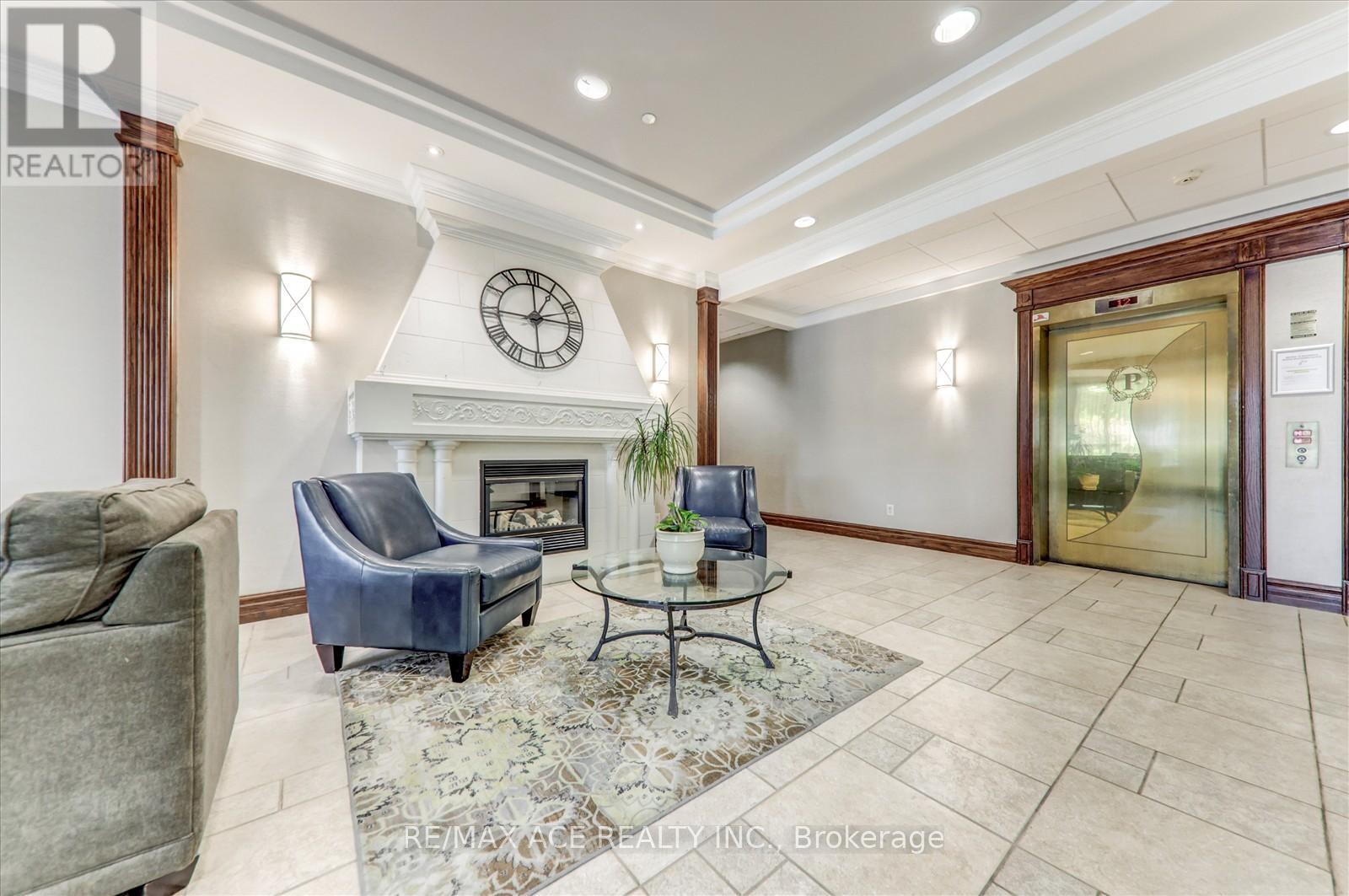 1803 - 2545 Erin Centre Boulevard, Mississauga, Ontario  L5M 6Z9 - Photo 9 - W12457850