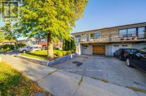 21 LAKELAND DRIVE, Toronto, Ontario