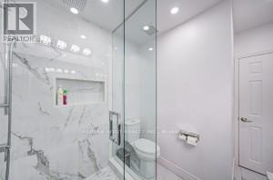21 Lakeland Drive, Toronto, Ontario  M9V 1M8 - Photo 25 - W12457860