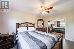 21 Lakeland Drive, Toronto, Ontario  M9V 1M8 - Photo 27 - W12457860
