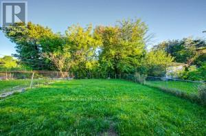 21 Lakeland Drive, Toronto, Ontario  M9V 1M8 - Photo 33 - W12457860