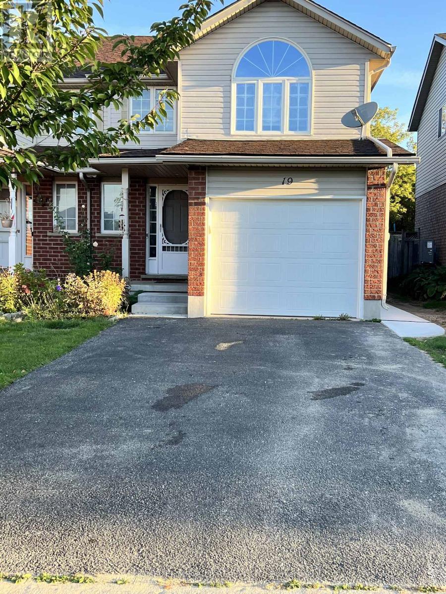 19 BREESEGARDEN LANE, Guelph, Ontario