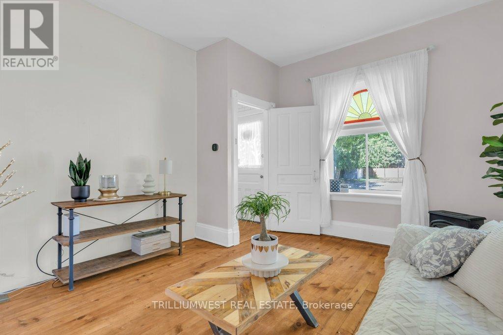133 David Street, Kitchener, Ontario  N2G 1Y1 - Photo 8 - X12457867