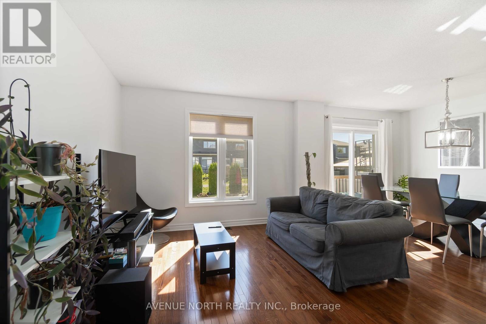 309 Mercury Street, Clarence-Rockland, Ontario  K4K 0G6 - Photo 11 - X12457872