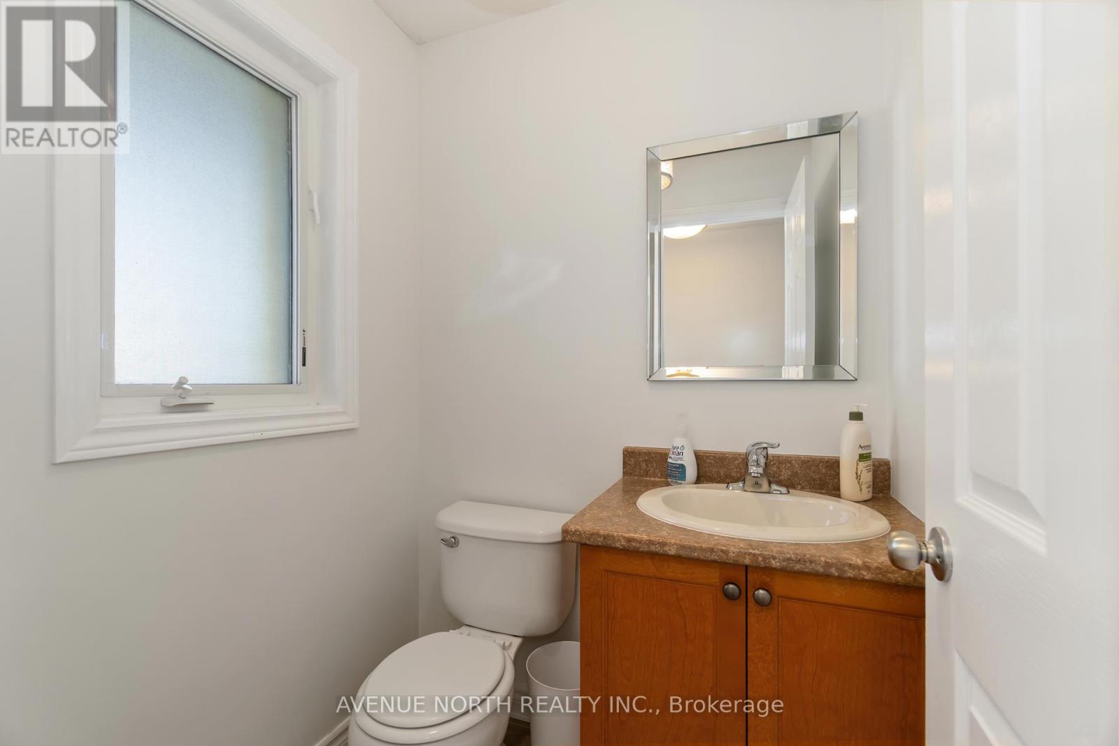 309 Mercury Street, Clarence-Rockland, Ontario  K4K 0G6 - Photo 8 - X12457872