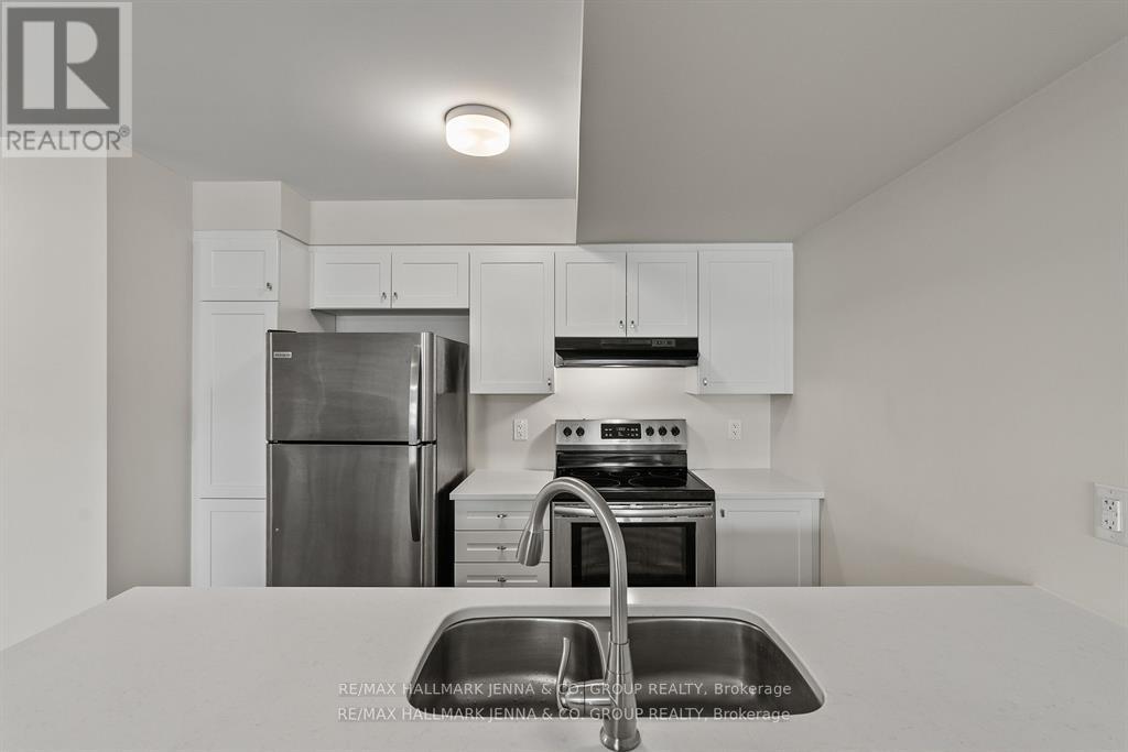 2302 Watercolours Way, Ottawa, Ontario  K2J 6N3 - Photo 12 - X12457879