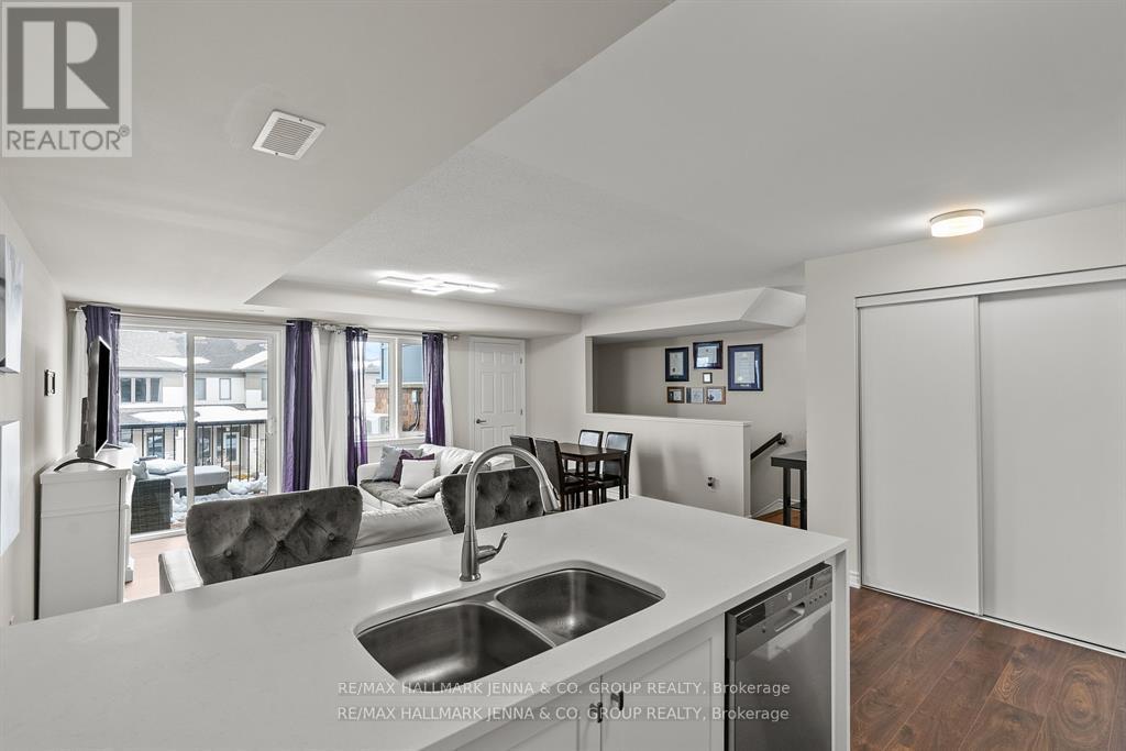 2302 Watercolours Way, Ottawa, Ontario  K2J 6N3 - Photo 9 - X12457879