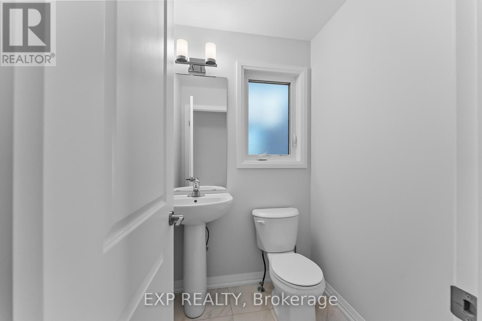 62 Marie Street, Pelham, Ontario  L0S 1E1 - Photo 6 - X12457880