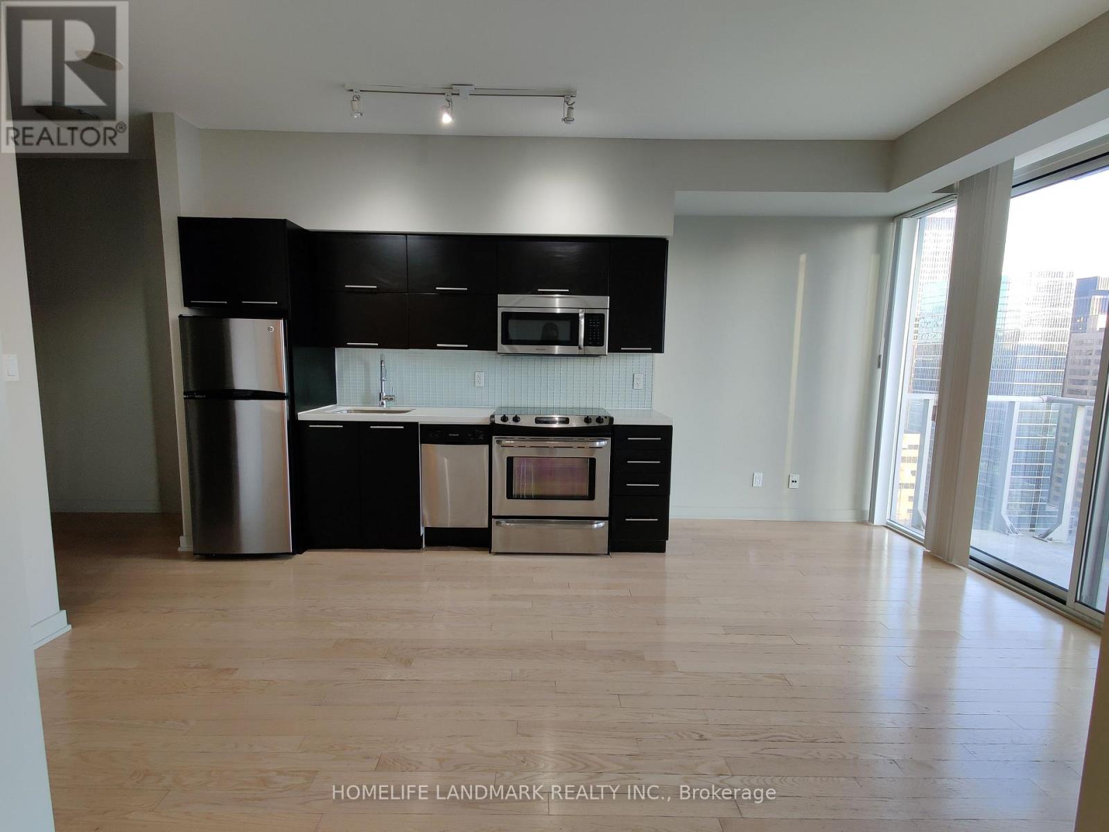 3109 - 126 Simcoe Street, Toronto, Ontario  M5H 4E6 - Photo 4 - C12457896