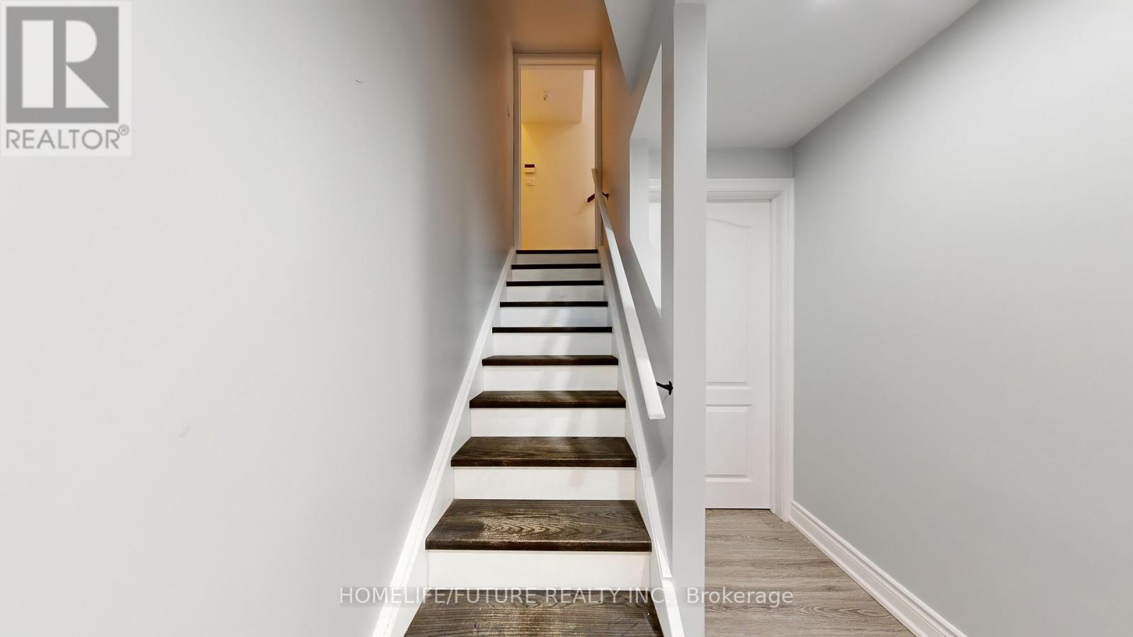 51 Estate Garden Drive, Richmond Hill, Ontario  L4E 3V5 - Photo 32 - N12457888