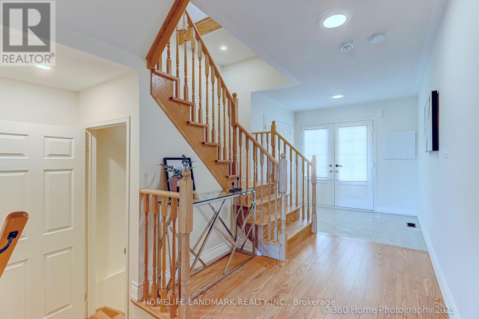 14 Hartney Drive, Richmond Hill, Ontario  L4S 0J8 - Photo 8 - N12457889