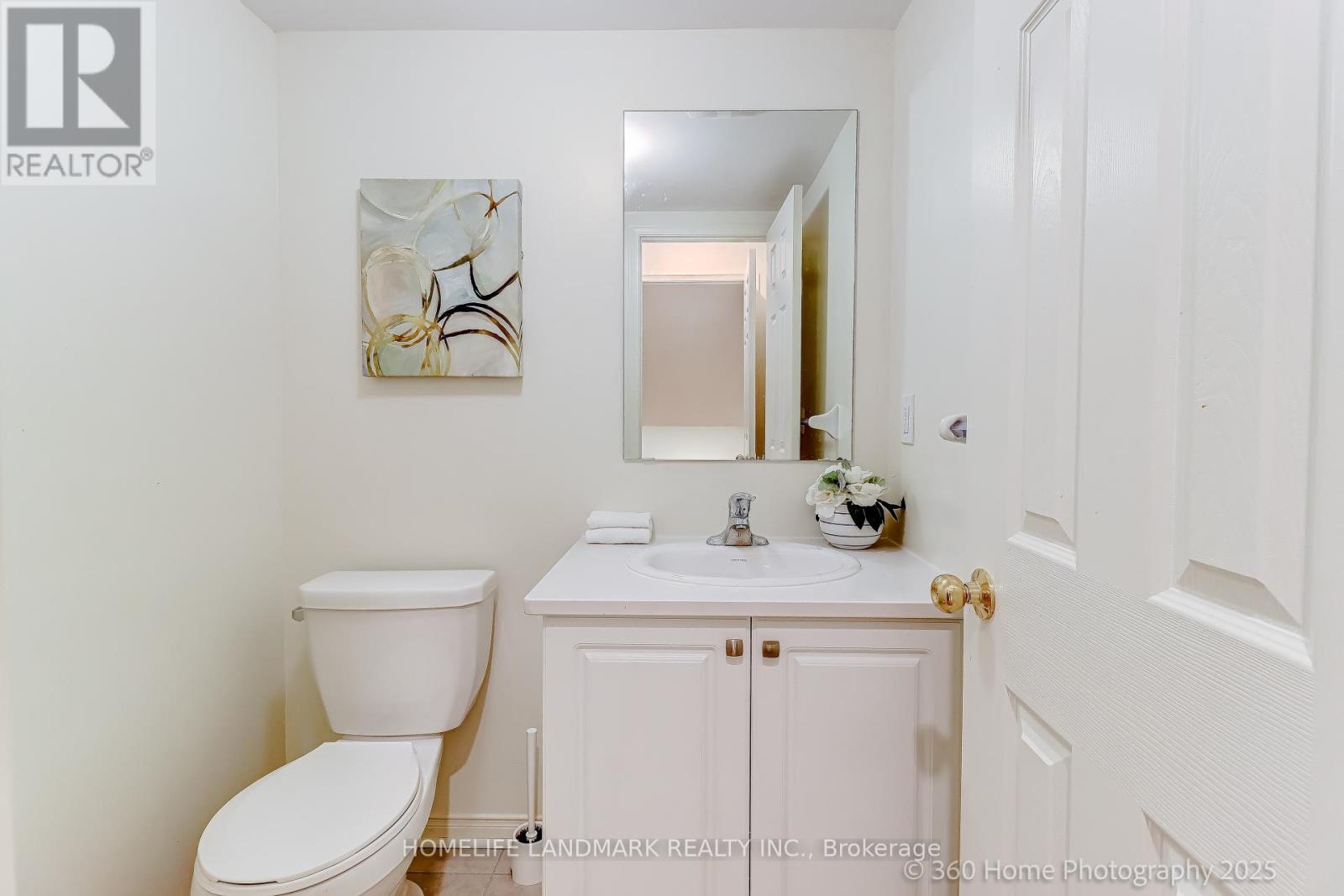 14 Hartney Drive, Richmond Hill, Ontario  L4S 0J8 - Photo 9 - N12457889
