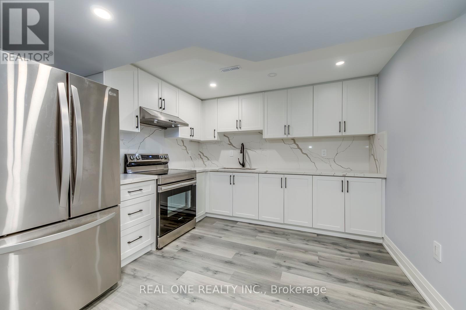 6150 Duford Drive, Mississauga, Ontario  L5V 1A6 - Photo 37 - W12457869