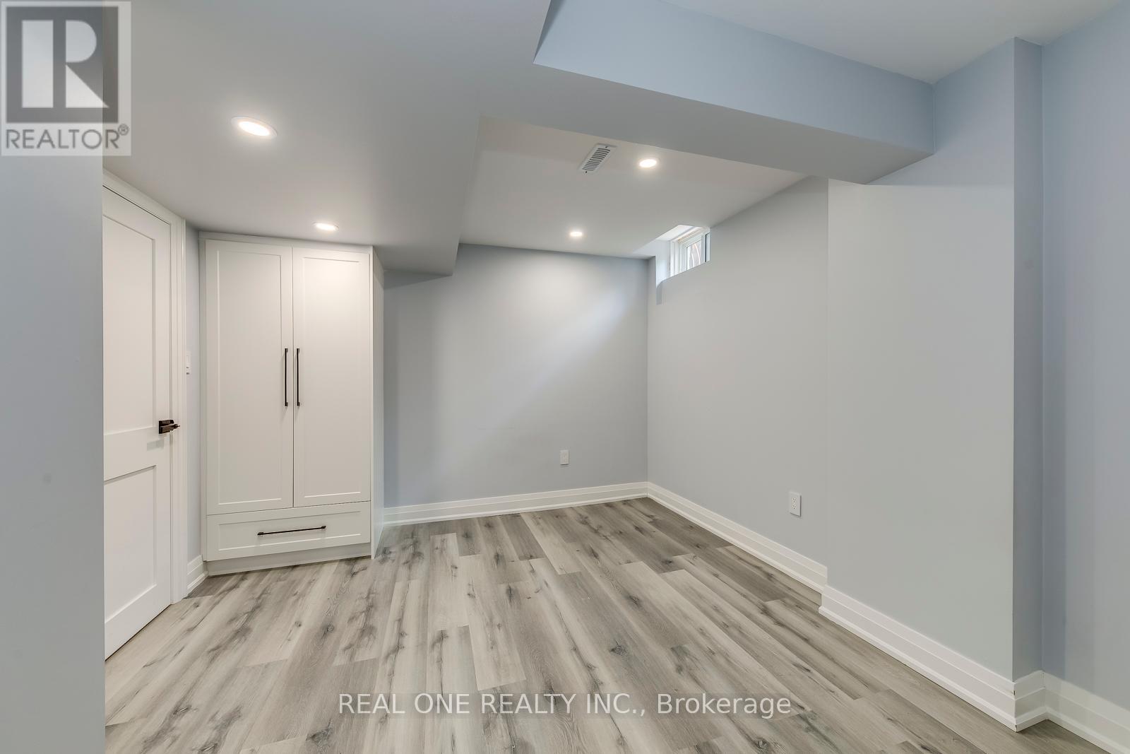 6150 Duford Drive, Mississauga, Ontario  L5V 1A6 - Photo 43 - W12457869