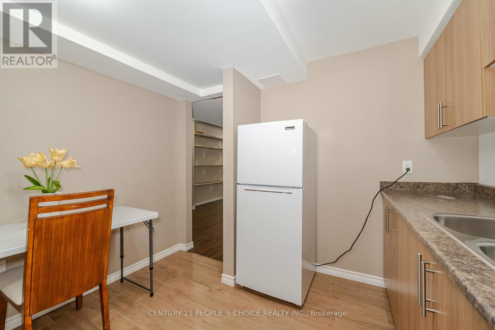 Bsmt - 41 Millhouse Mews, Brampton, Ontario  L6Y 5J8 - Photo 5 - W12457883