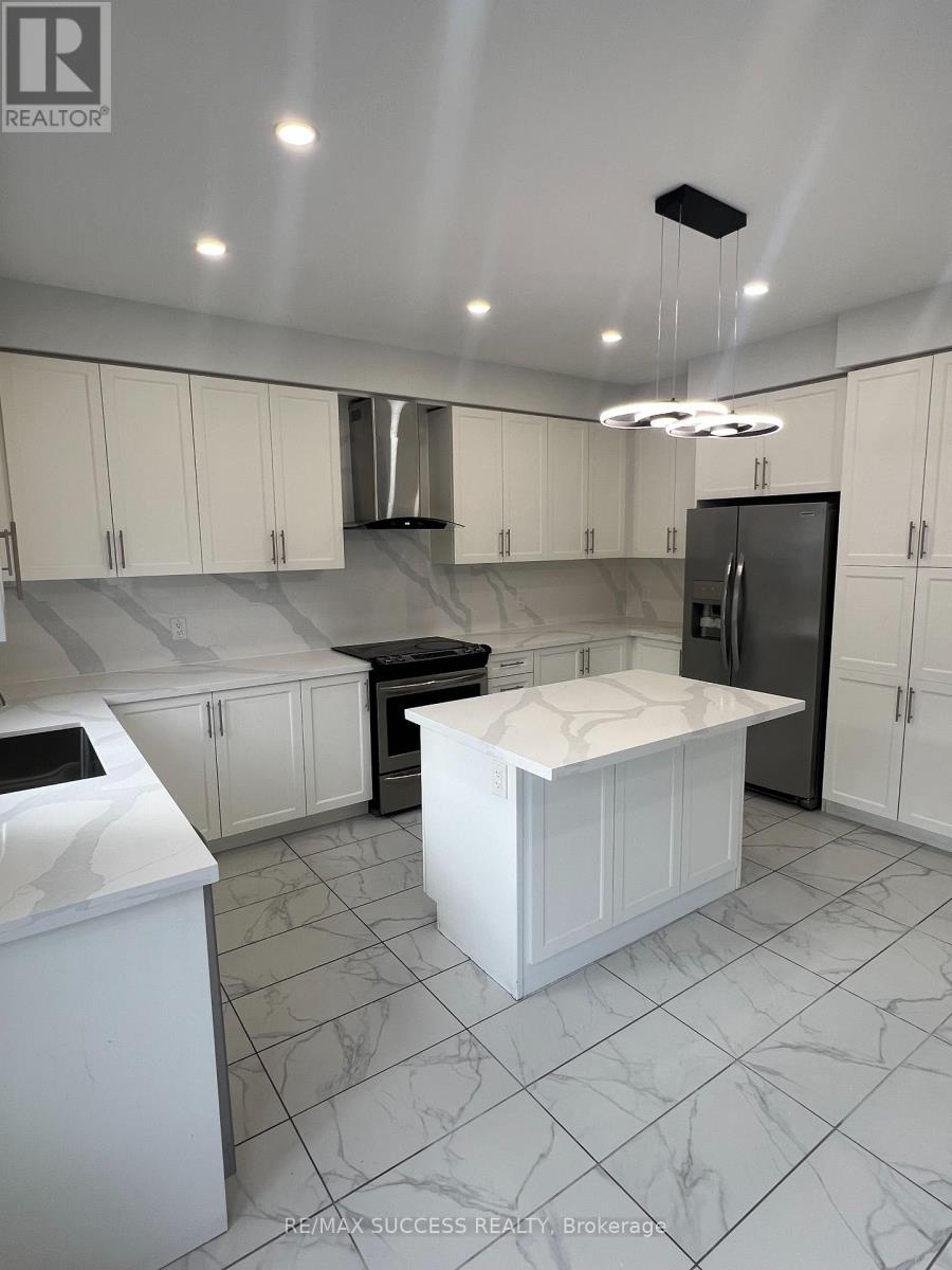 1554 Devine Point, Milton, Ontario  L9T 7K6 - Photo 13 - W12457893