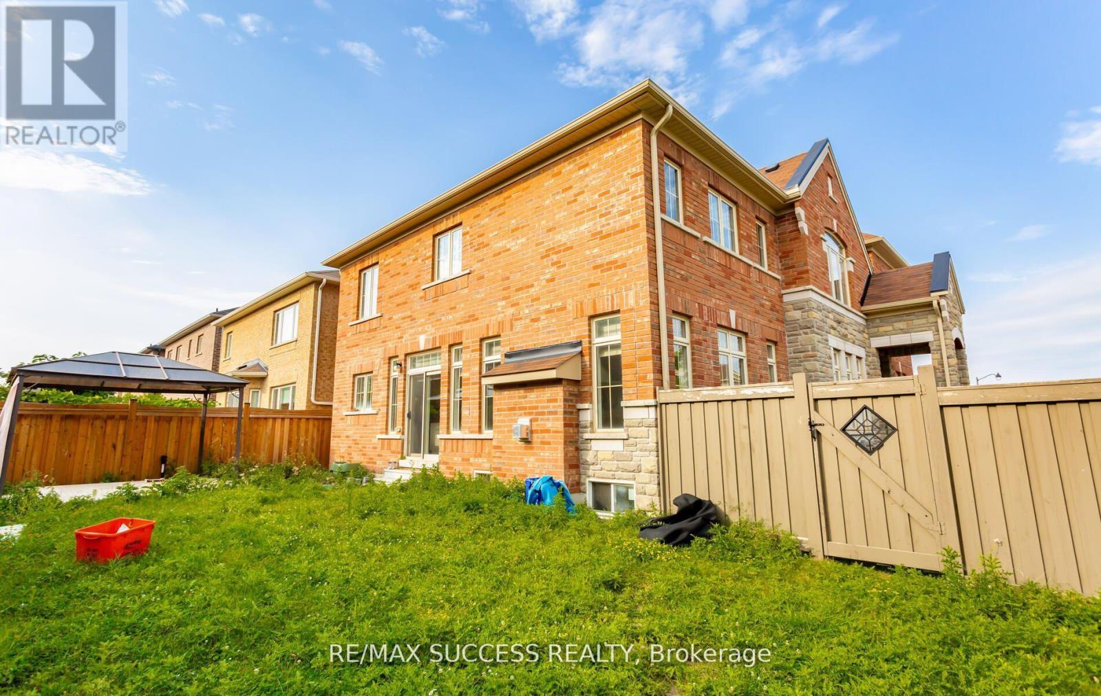 1554 Devine Point, Milton, Ontario  L9T 7K6 - Photo 35 - W12457893