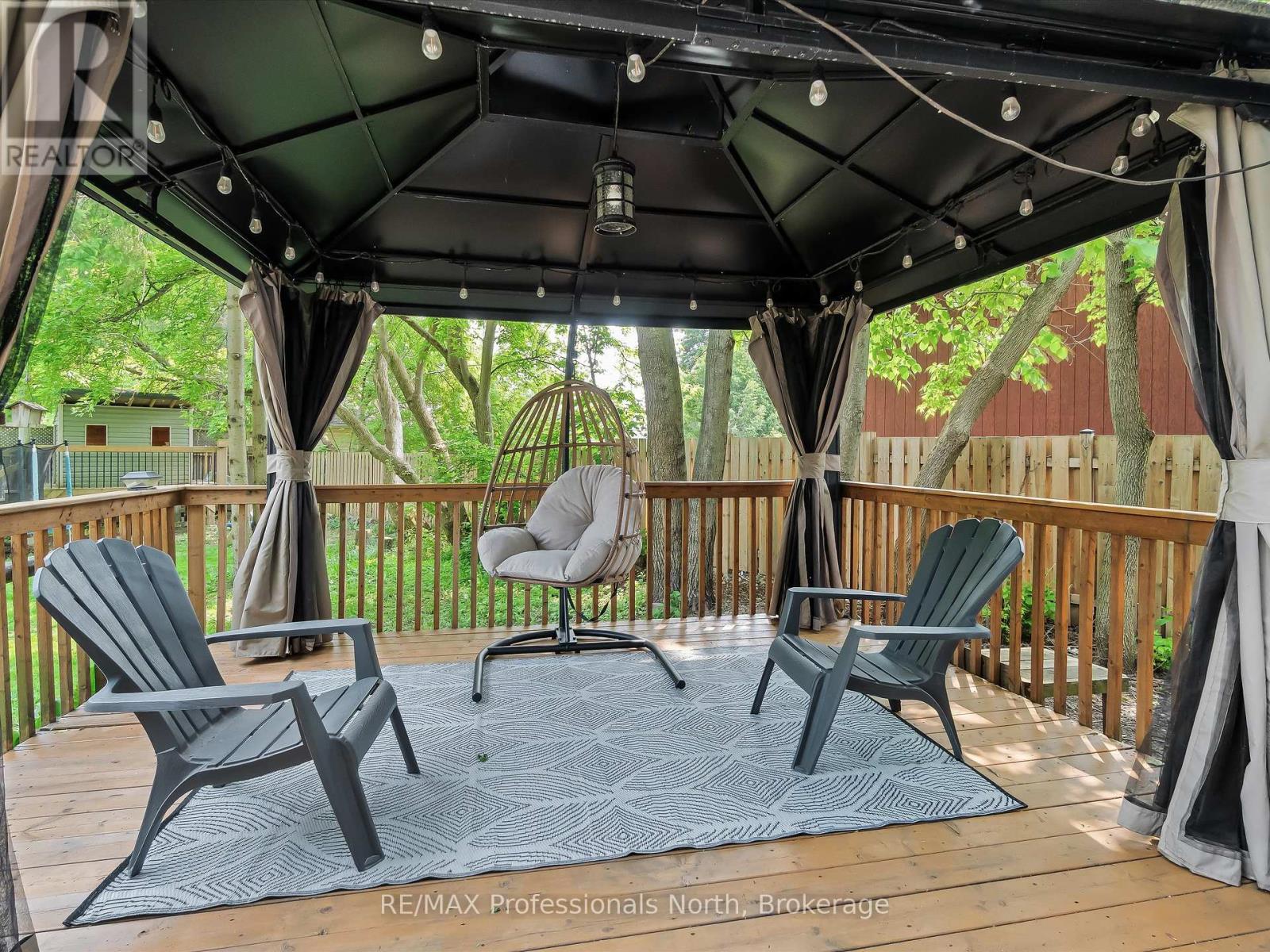 74 Taylor Road, Bracebridge, Ontario  P1L 1J2 - Photo 29 - X12457901