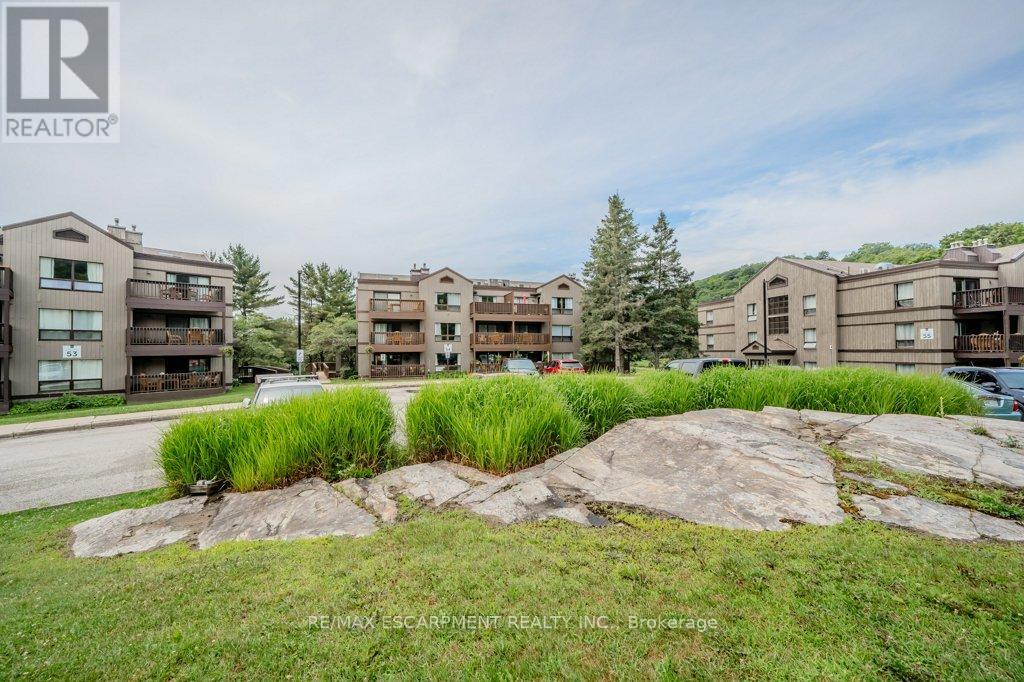 54-305 - 1235 DEERHURST DRIVE, Huntsville, Ontario