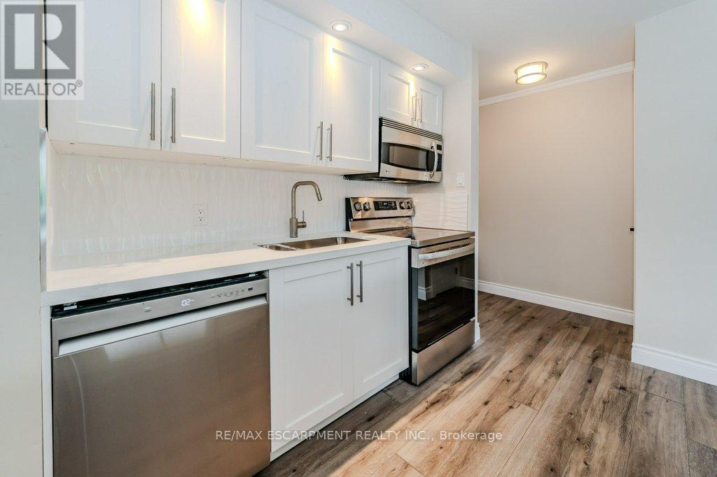 54-305 - 1235 Deerhurst Drive, Huntsville, Ontario  P1H 2E8 - Photo 12 - X12457887