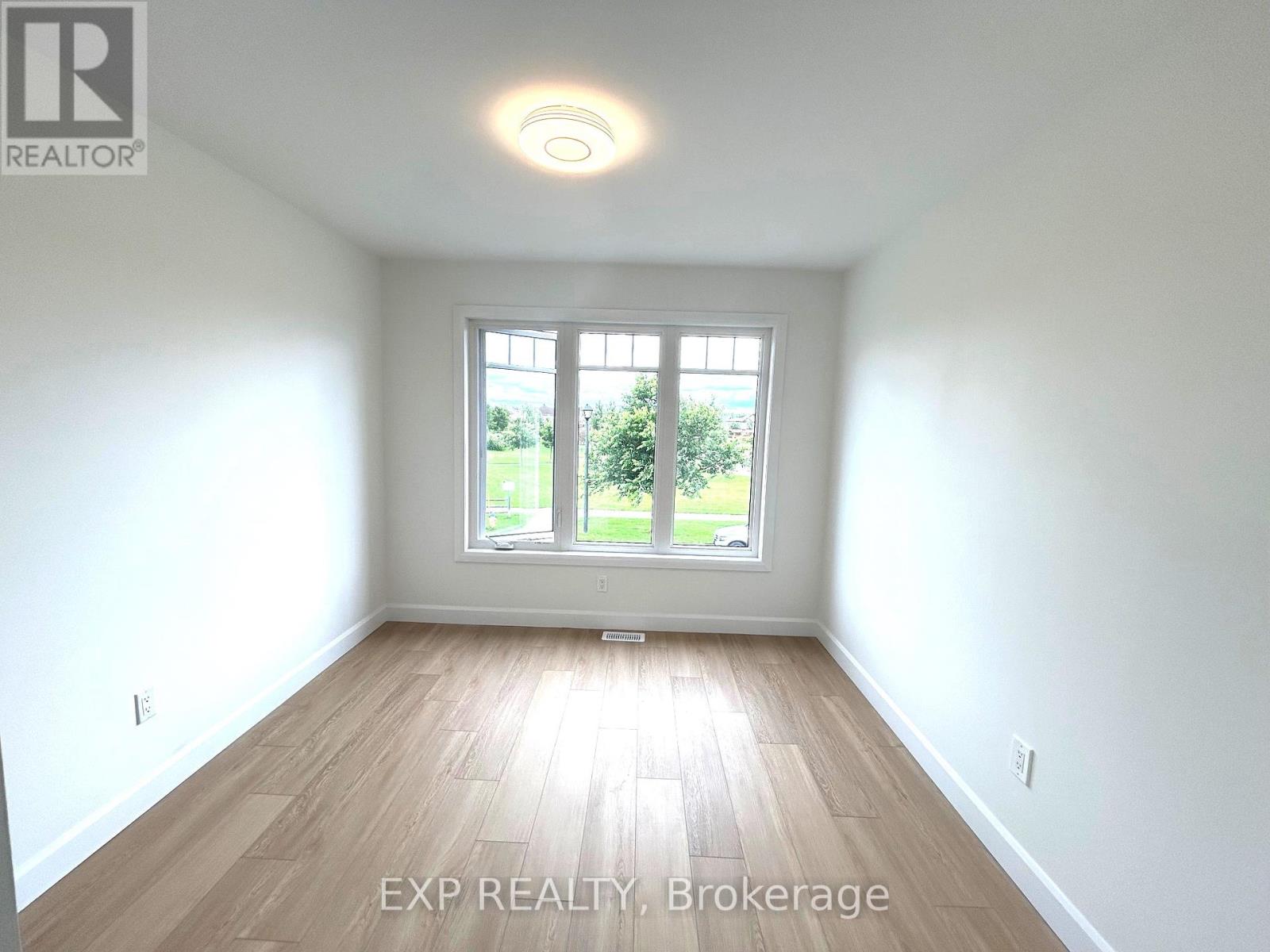 848 Ashenvale Way, Ottawa, Ontario  K4A 0S1 - Photo 27 - X12457907