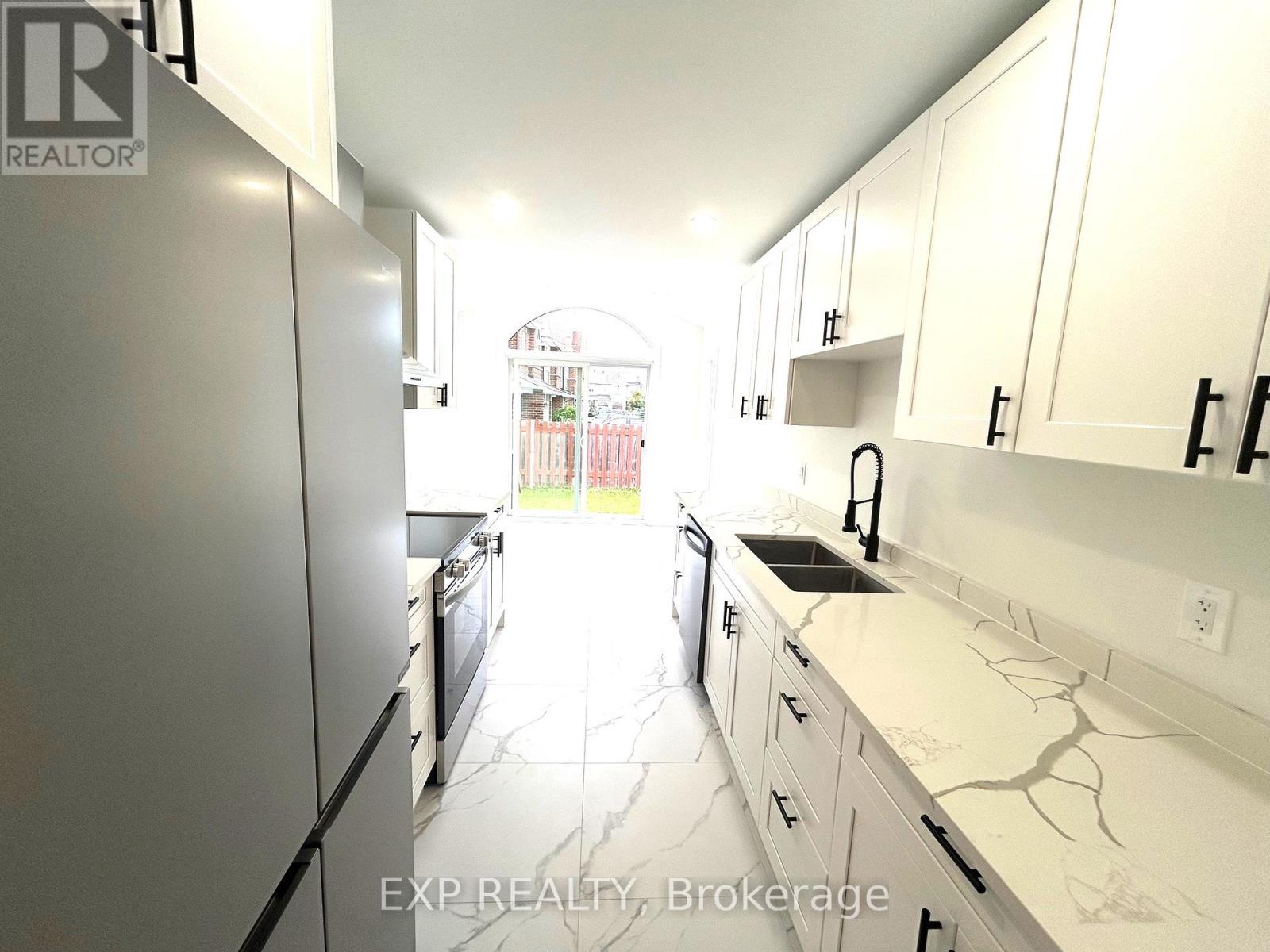848 Ashenvale Way, Ottawa, Ontario  K4A 0S1 - Photo 9 - X12457907