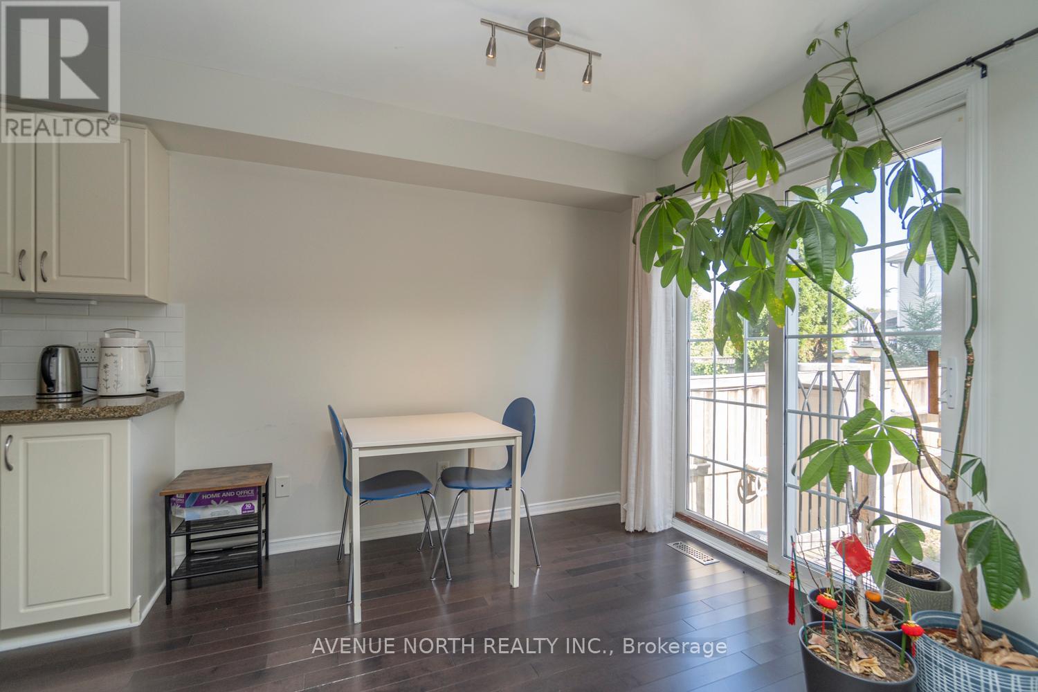 103 Osnabrook Private, Ottawa, Ontario  K2J 0G7 - Photo 13 - X12457909