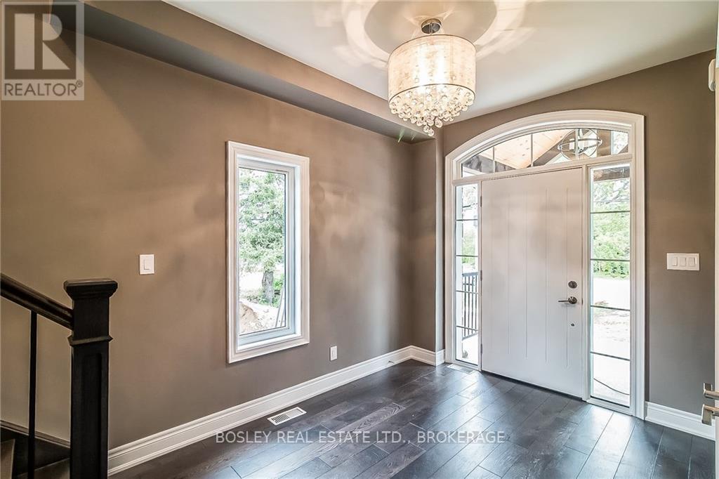6168 Curlin Crescent, Niagara Falls, Ontario  L2H 3W8 - Photo 9 - X12457904