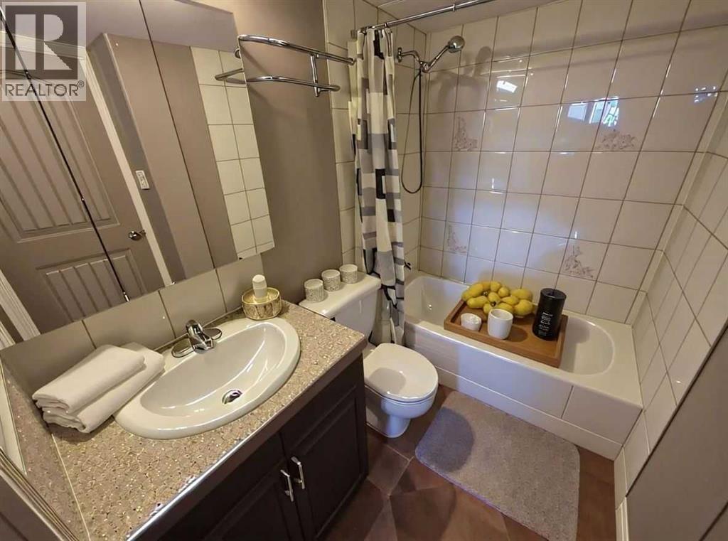 211, 4902 37, Red Deer, Alberta  T4N 6M9 - Photo 3 - A2237807