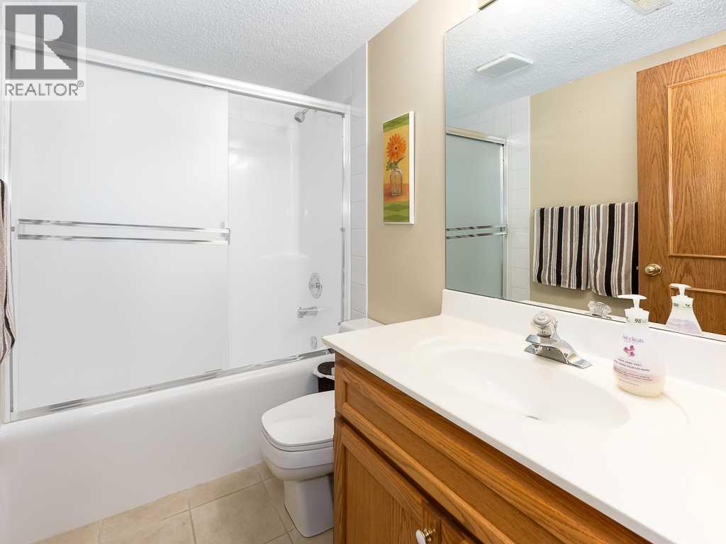 51 Hamptons Drive Nw, Calgary, Alberta  T3A 5H7 - Photo 37 - A2263908