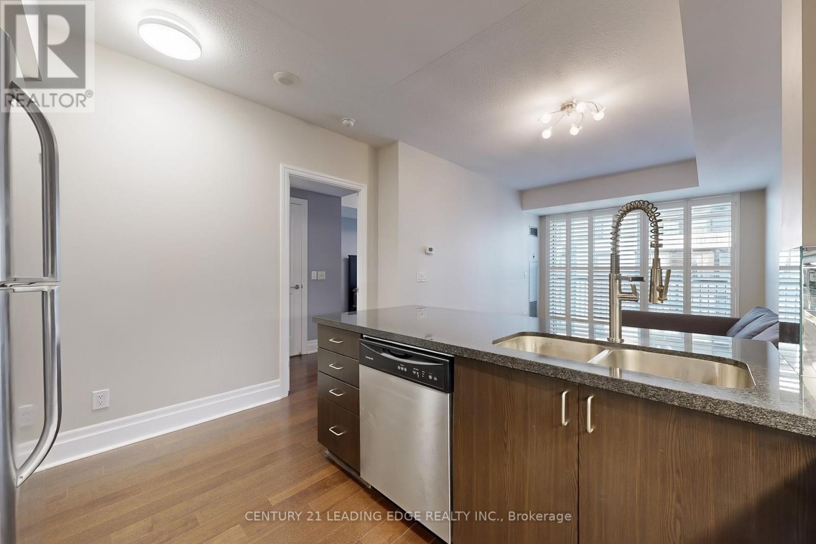 906 - 131 Upper Duke Crescent, Markham, Ontario  L6G 0C9 - Photo 3 - N12457905