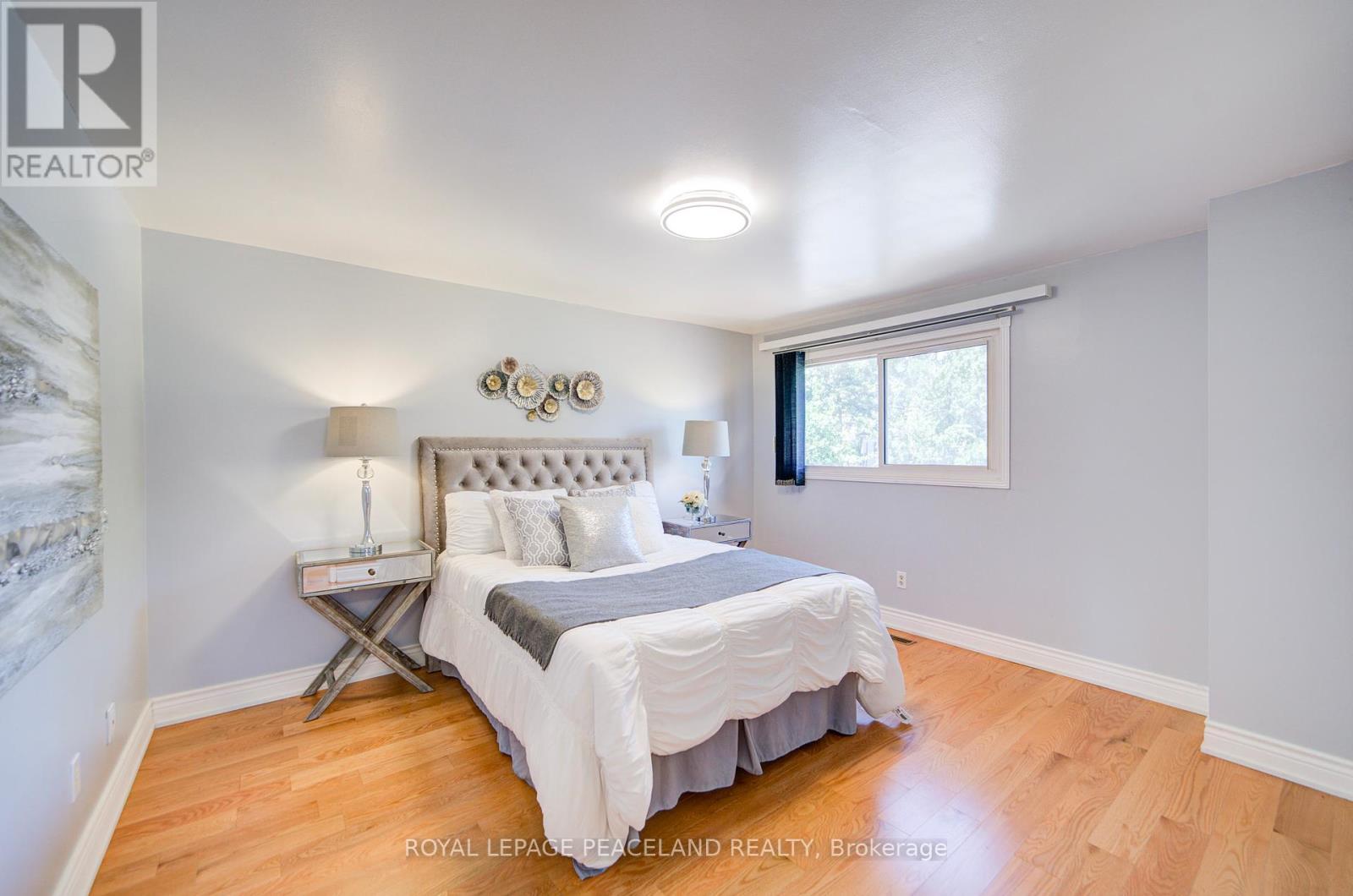 718 Eaglemount Crescent, Mississauga, Ontario  L5C 1N9 - Photo 30 - W12373874