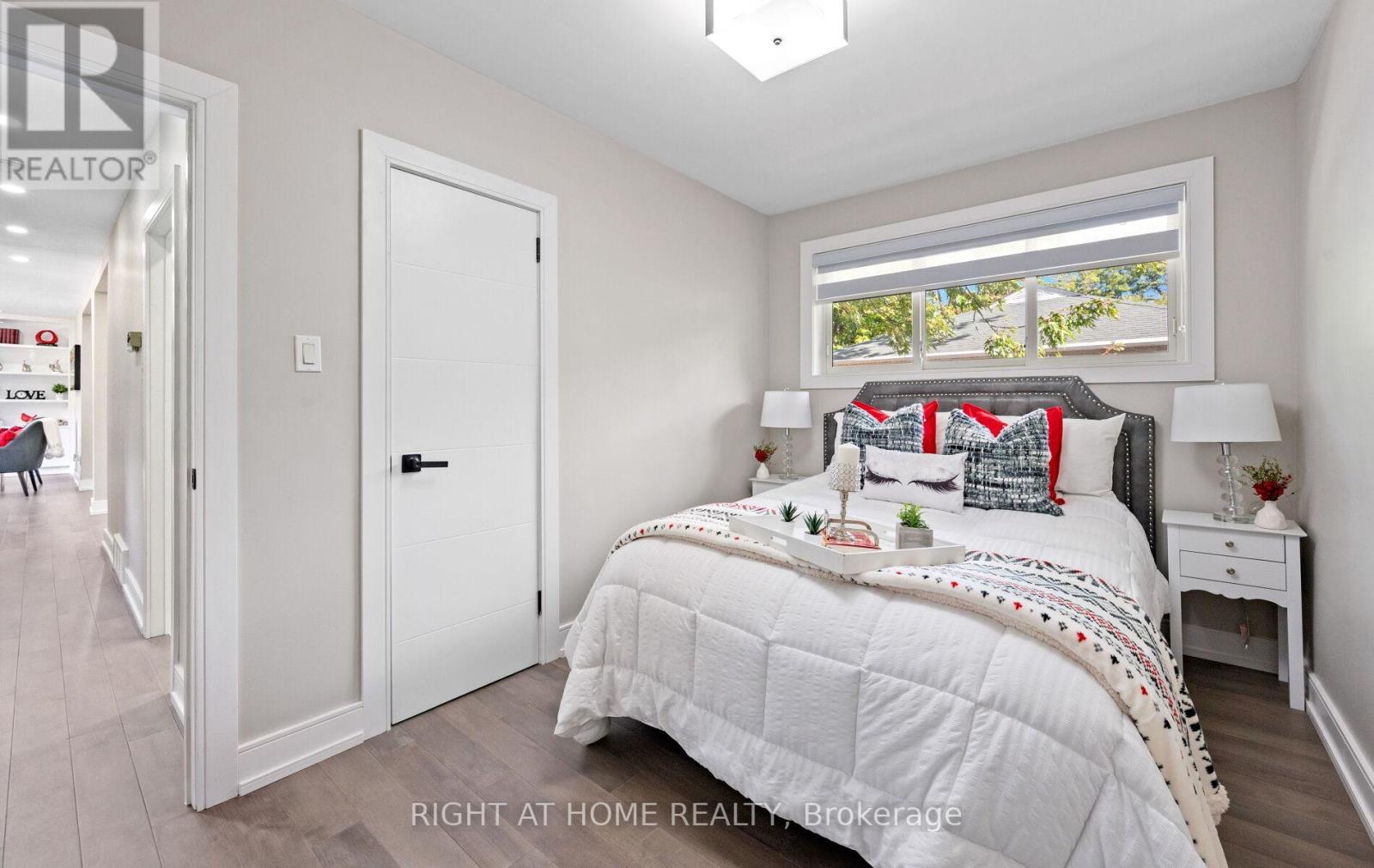 1395 Niels Avenue, Burlington, Ontario  L7P 2E6 - Photo 19 - W12457903
