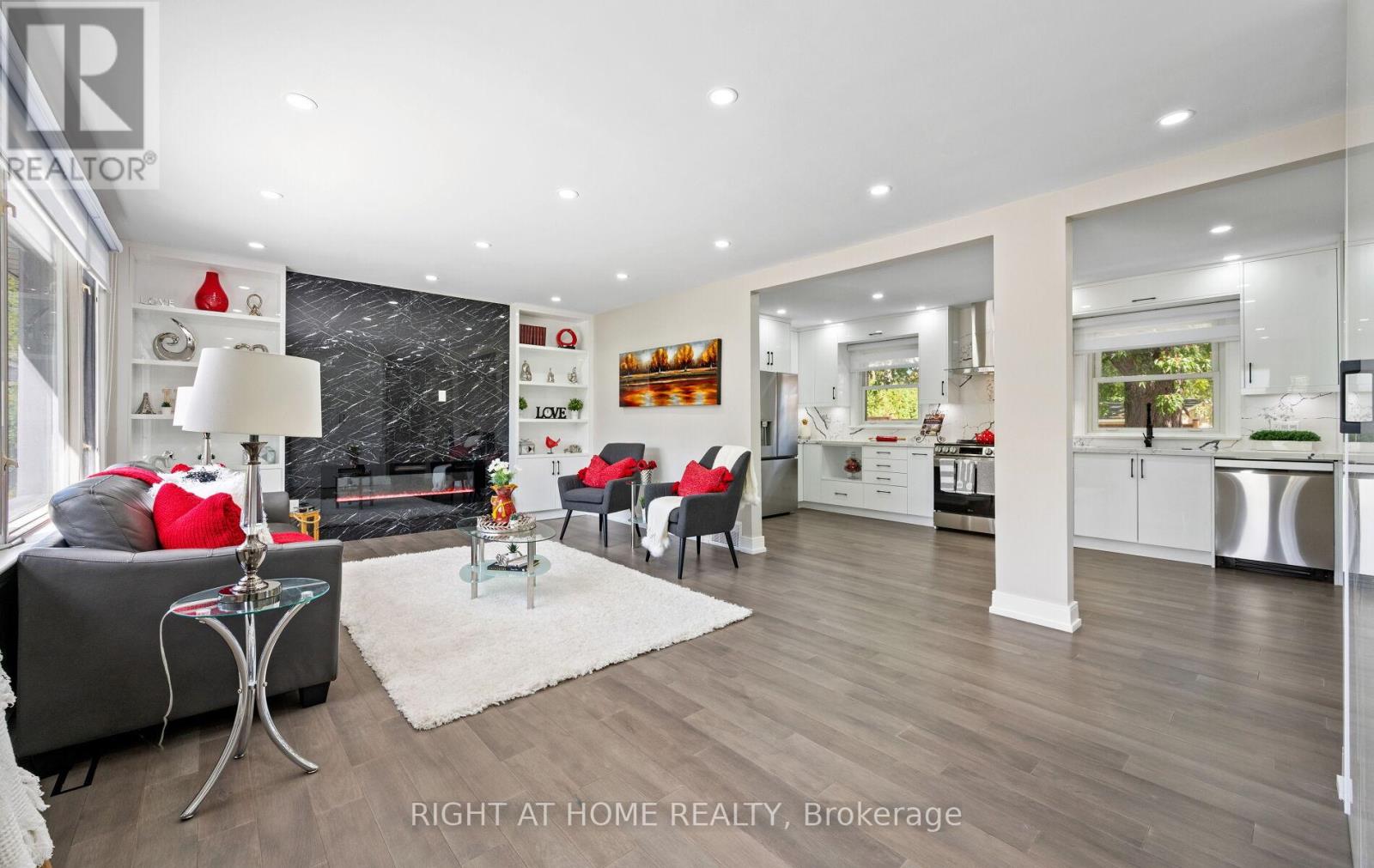 1395 Niels Avenue, Burlington, Ontario  L7P 2E6 - Photo 4 - W12457903
