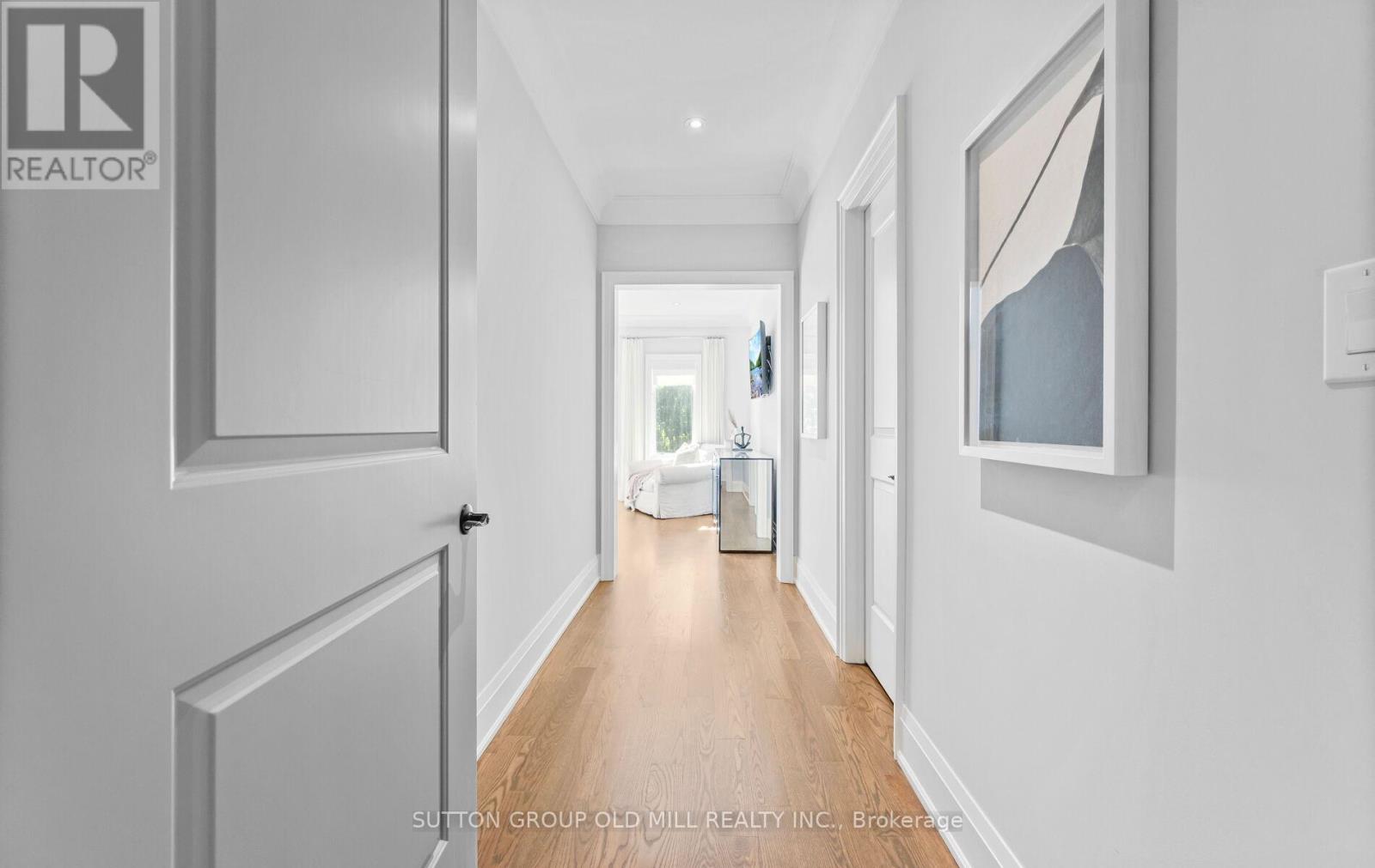 8 Cumberland Drive, Mississauga, Ontario  L5G 3M6 - Photo 29 - W12457908