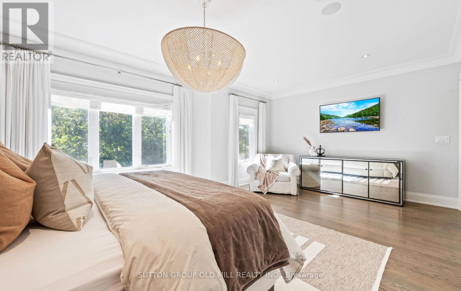 8 Cumberland Drive, Mississauga, Ontario  L5G 3M6 - Photo 30 - W12457908