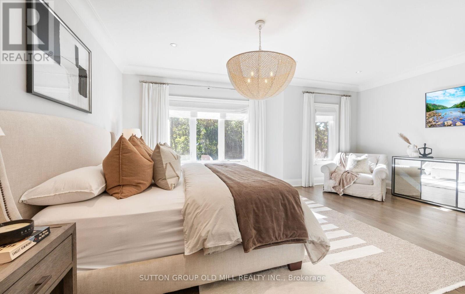 8 Cumberland Drive, Mississauga, Ontario  L5G 3M6 - Photo 31 - W12457908