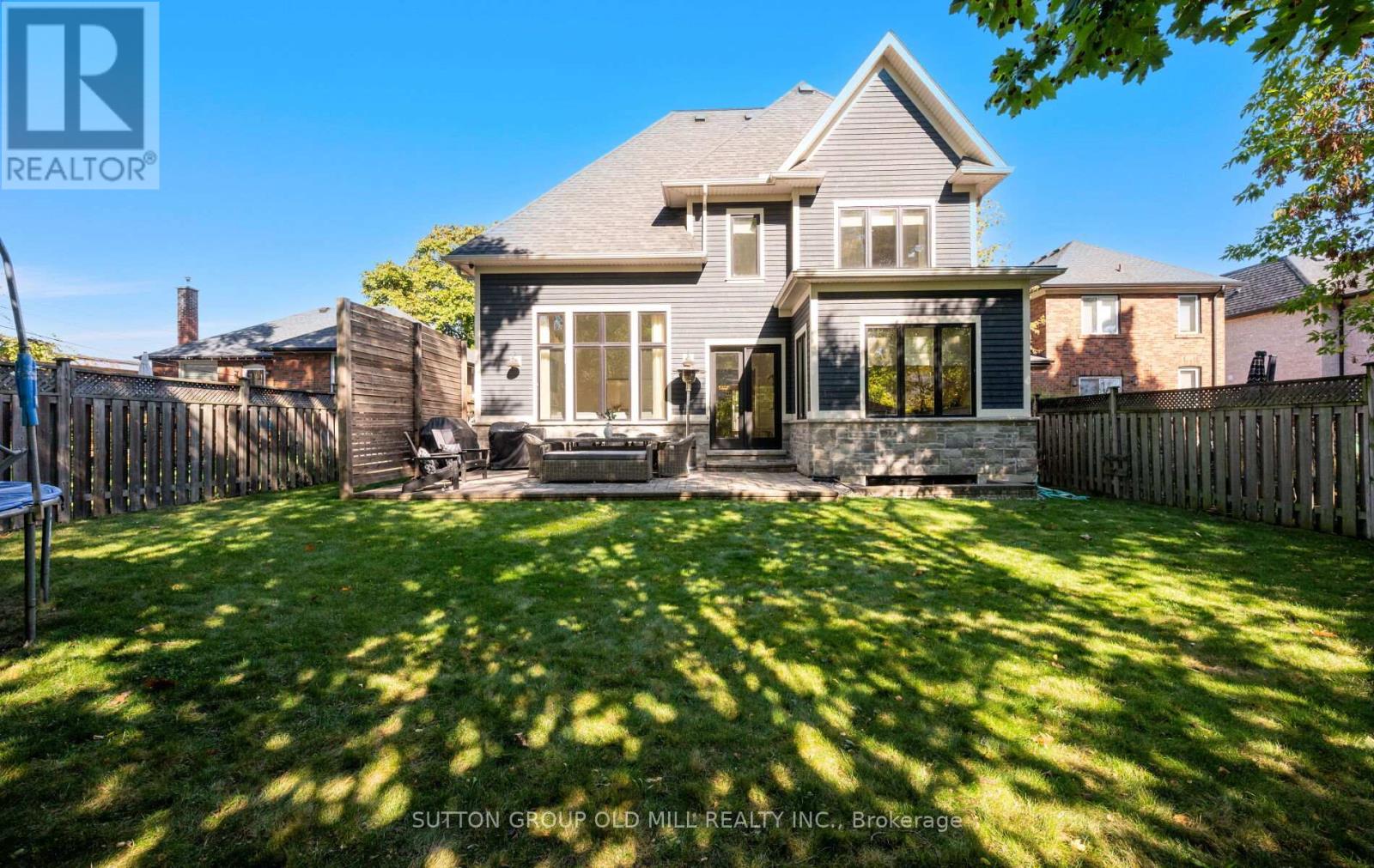 8 Cumberland Drive, Mississauga, Ontario  L5G 3M6 - Photo 41 - W12457908