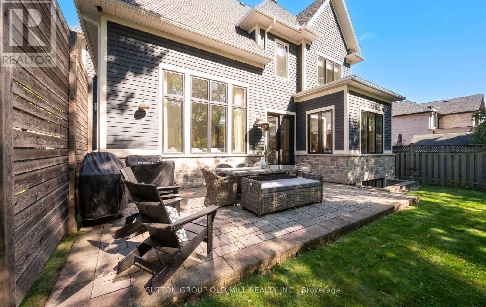 8 Cumberland Drive, Mississauga, Ontario  L5G 3M6 - Photo 43 - W12457908