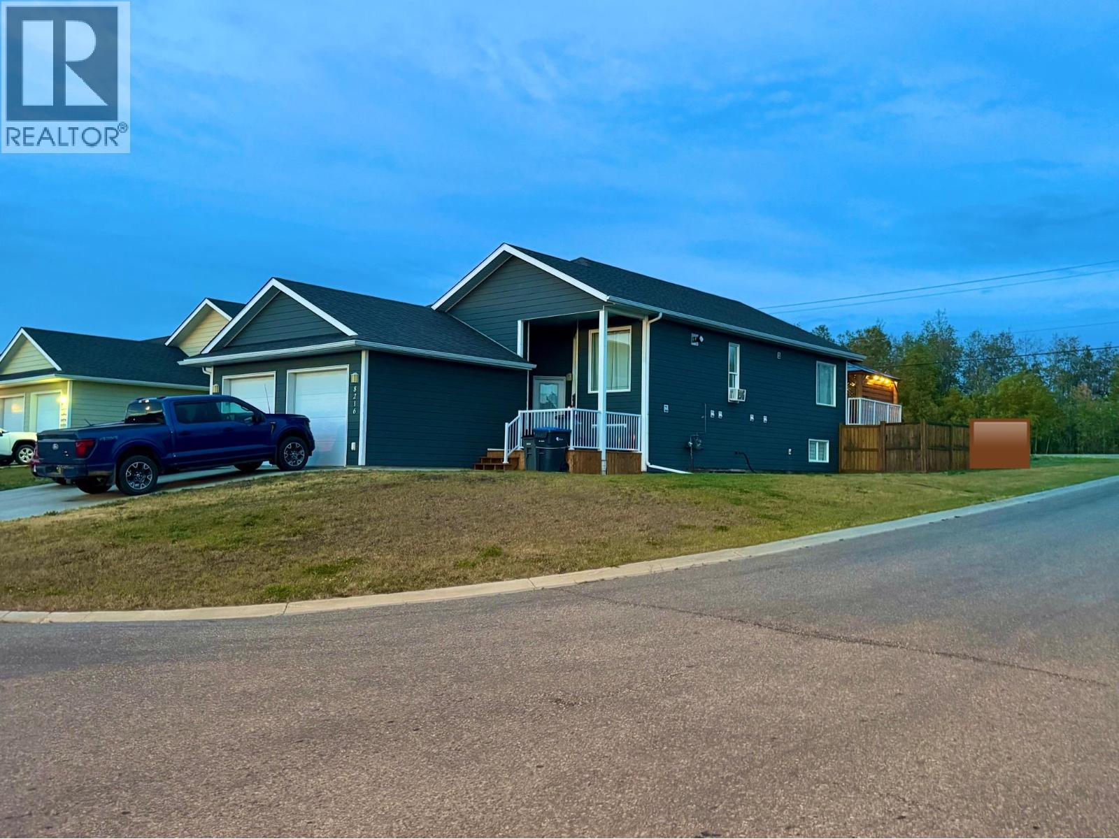 8216 17A Street, dawson creek, British Columbia