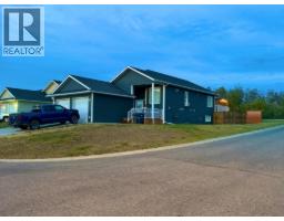 8216 17A Street, dawson creek, British Columbia