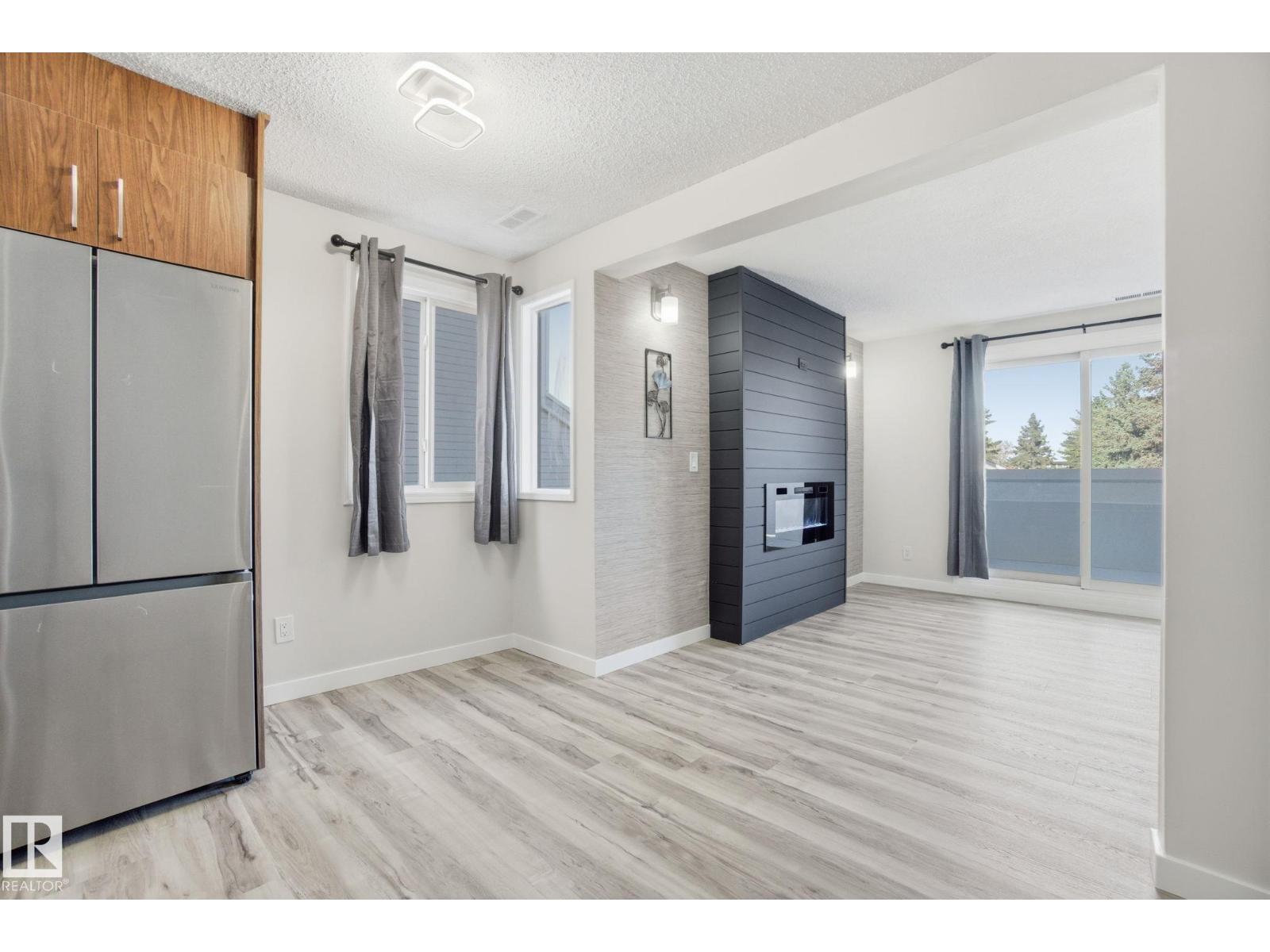 71 Lancaster Tc Nw, Edmonton, Alberta  T5X 5S5 - Photo 7 - E4461785