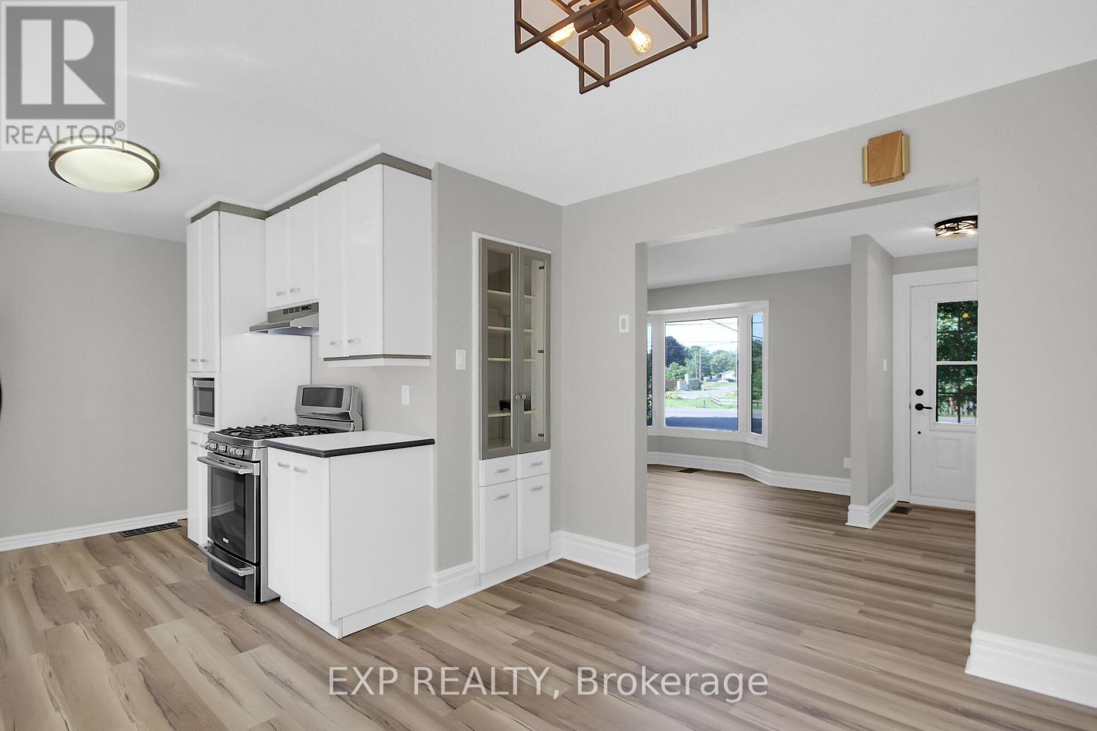 1083 Eadie Road, Russell, Ontario  K4R 1E5 - Photo 4 - X12457925